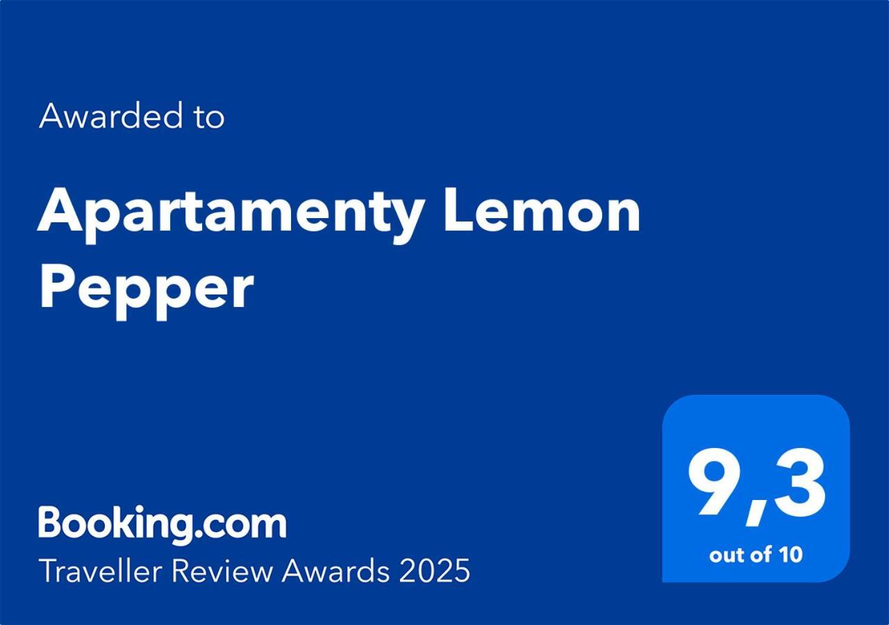 Apartamenty Lemon Pepper เยเลเนียกูรา ภายนอก รูปภาพ